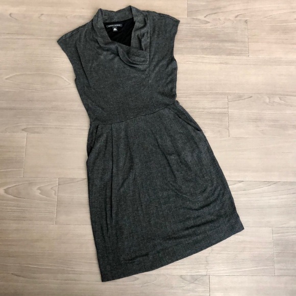 Banana Republic Dresses & Skirts - Banana Republic Dress with Pockets